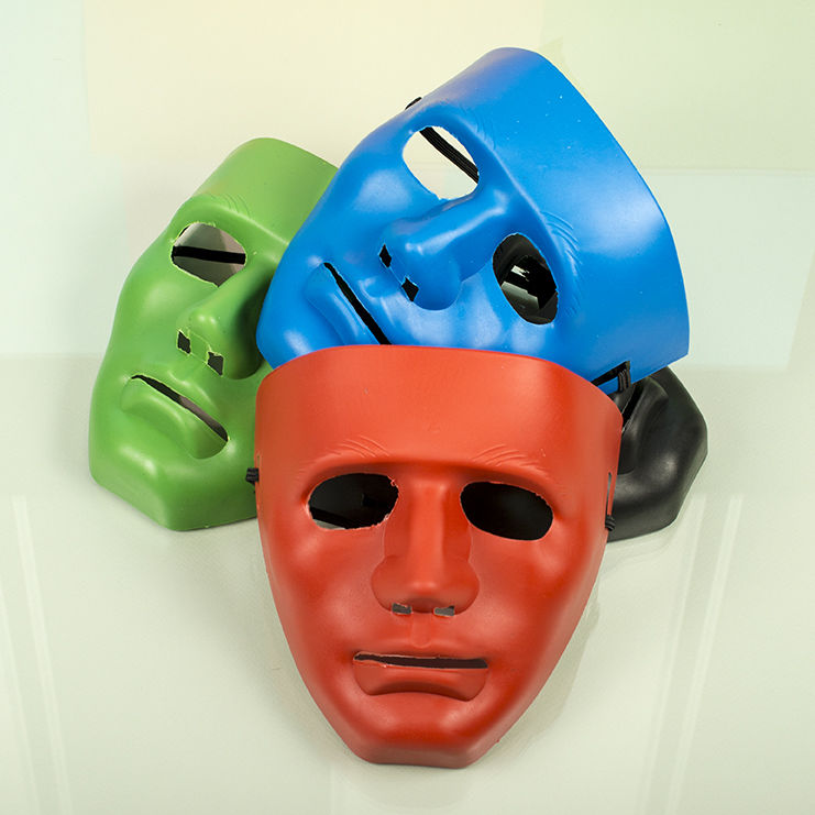 Пластиковые, карнавальные маски оптом фото 019